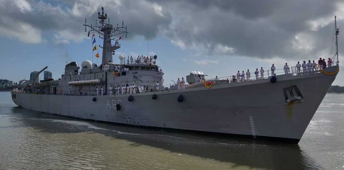भारतीय नौसेना का पहला प्रशिक्षण बेड़ा तंजानिया के दारेस्लाम ... - CG Sandesh