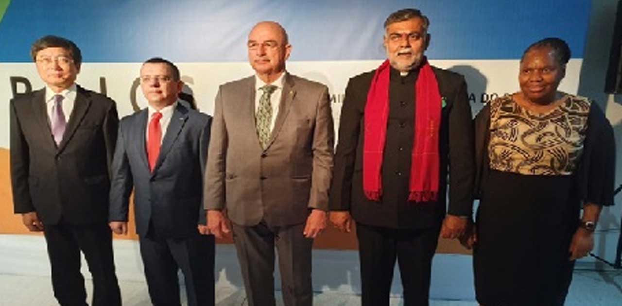 केन्द्रीय संस्कृति मंत्री श्री प्रह्लाद सिंह पटेल ने ब्राजील... - CG Sandesh