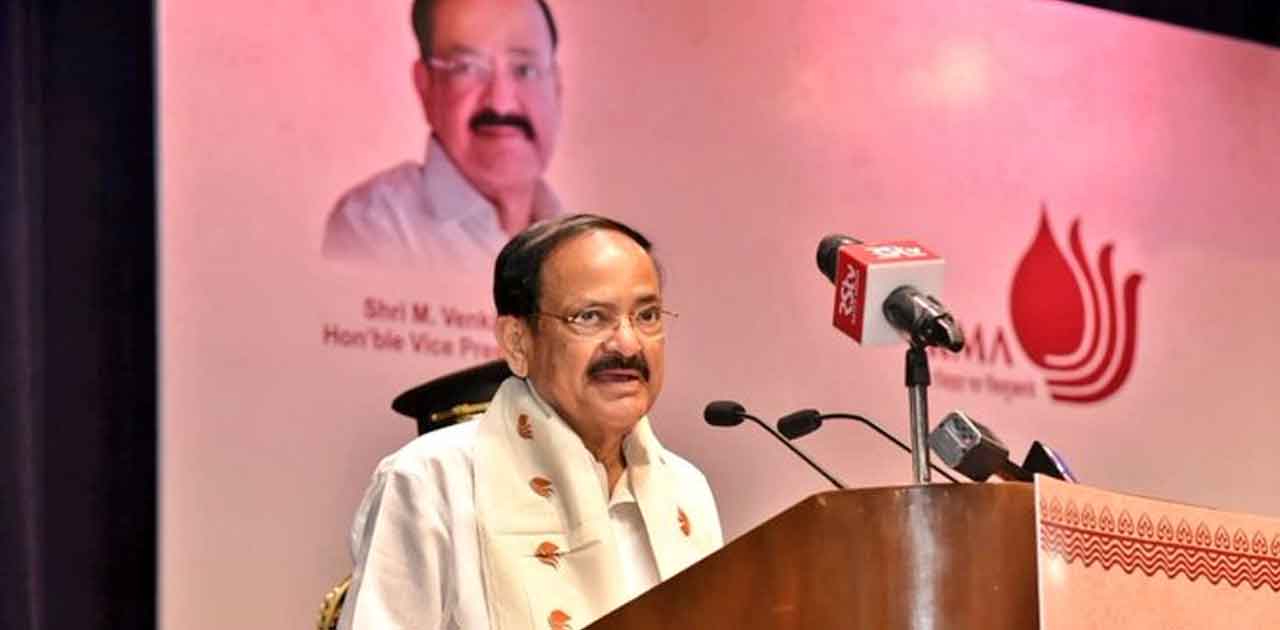 शिक्षा को सिर्फ कक्षाओं तक सीमित नहीं करना चाहिएः उपराष्‍ट्र... - CG Sandesh