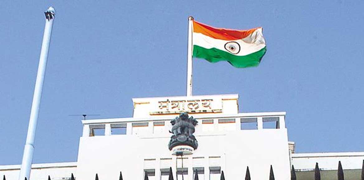 डॉ. अजय कुमार रक्षा सचिव नियुक्त किये गए - CG Sandesh