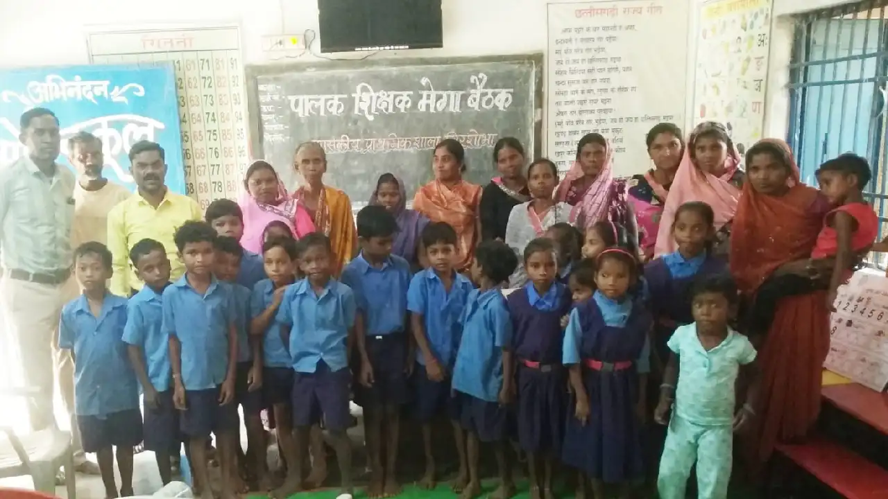 सरायपाली : शासकीय प्राथमिक शाला बोडे़सरा एवं सिरशोभा में पाल... - CG Sandesh