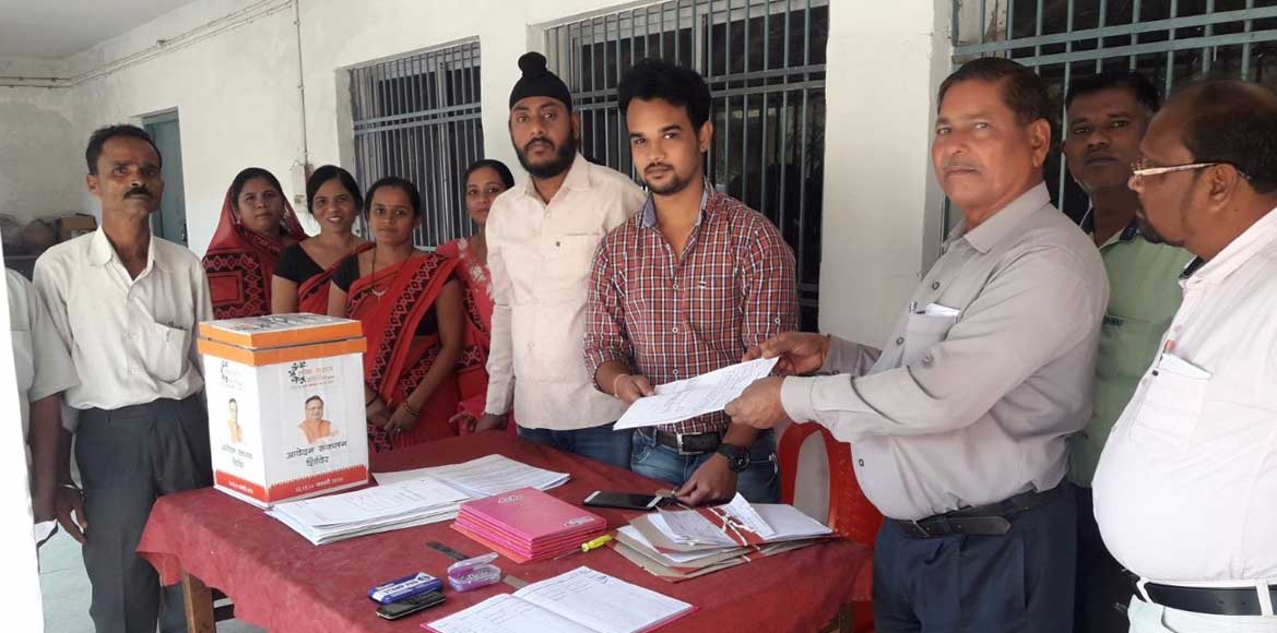 विधायक प्रतिनिधि ने लिया लोक सुराज अभियान का जायजा - CG Sandesh