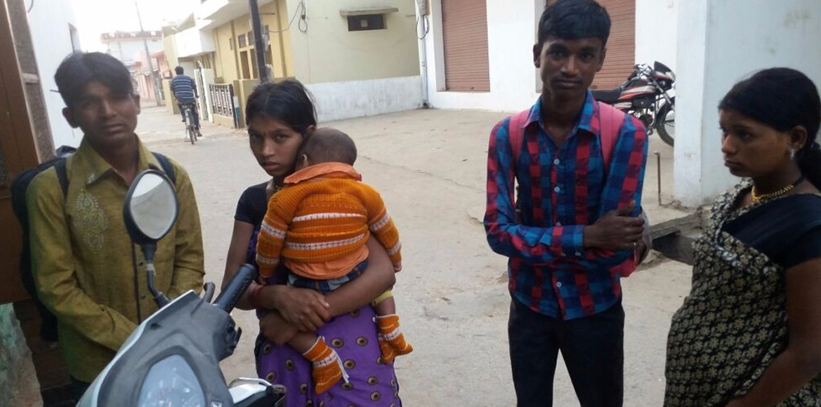 पिथौरा - मदद की आड़ में ठगी,जागरूक रहने की जरूरत - CG Sandesh