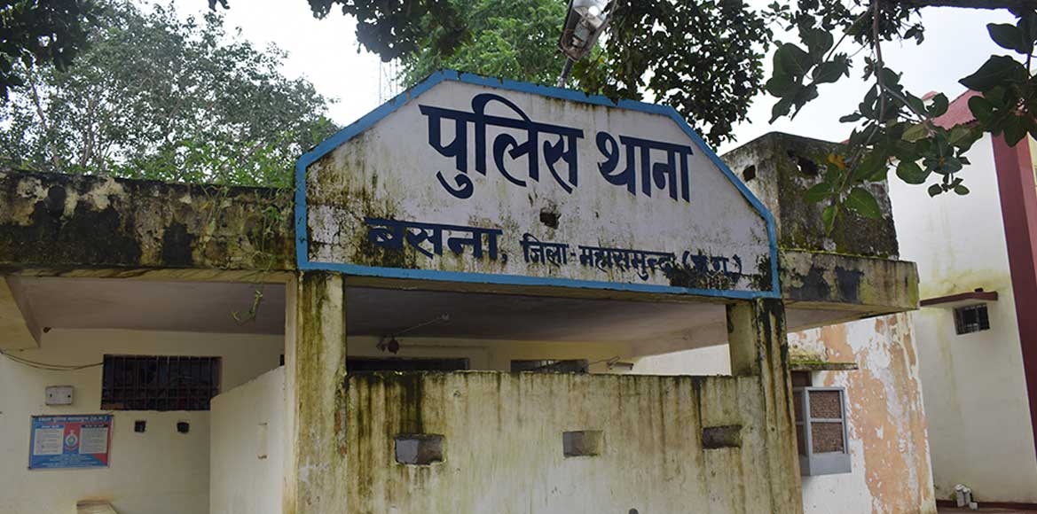 विडियो : शराब पीकर गाली गलौच करने वाले को रोकने गई महिला सरप... - CG Sandesh