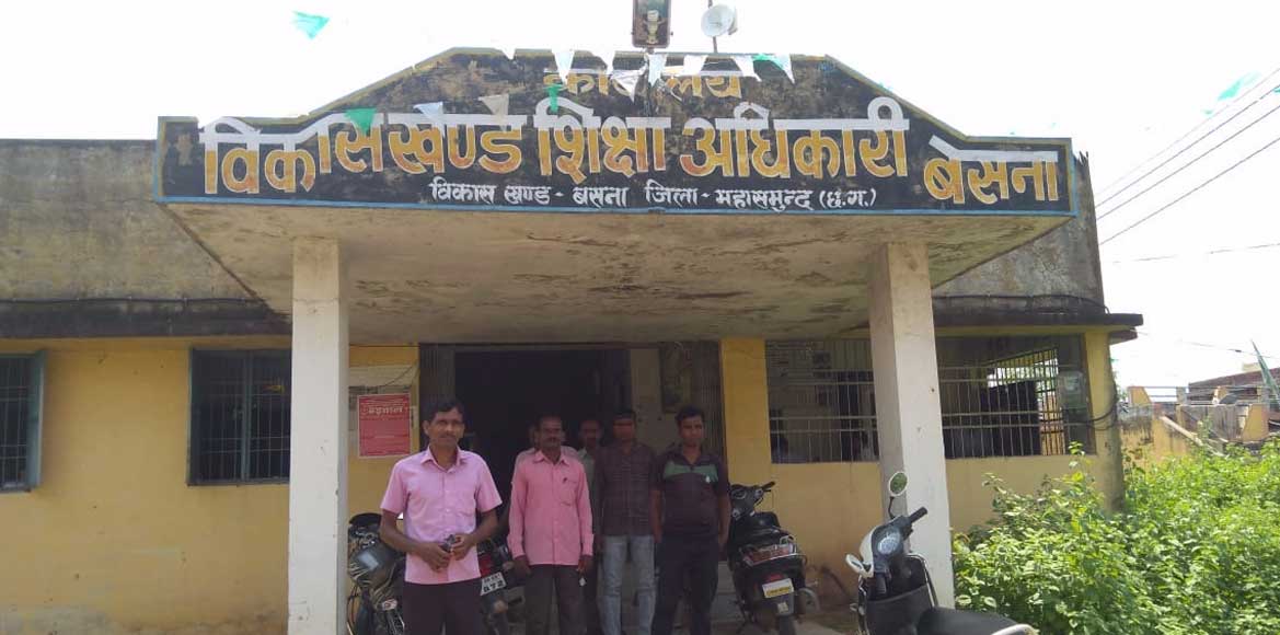 सात महीनों से नहीं मिल पाया  सफाईकर्मियों का वेतन, भटकने को हैं मजबूर 