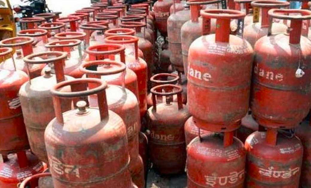 नई व्यवस्था : मोबाइल नंबर अपडेट नहीं हुआ तो नवंबर में सिलेंड... - CG Sandesh