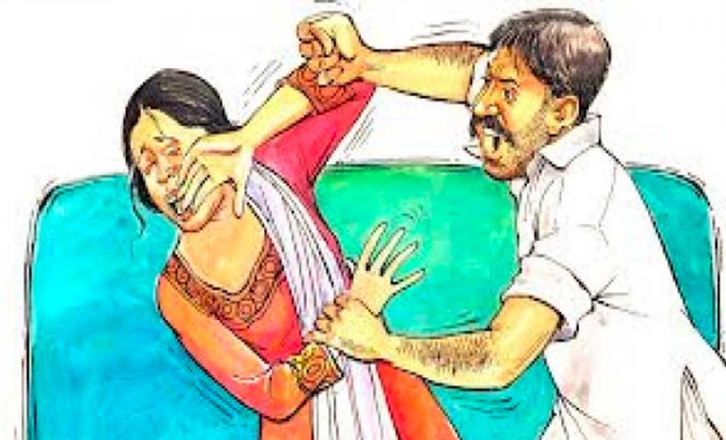 जंगल तरफ ले जाकर पत्नी पर किया धारदार वस्तु से हमला, जान सहित मारने की दी धमकी.