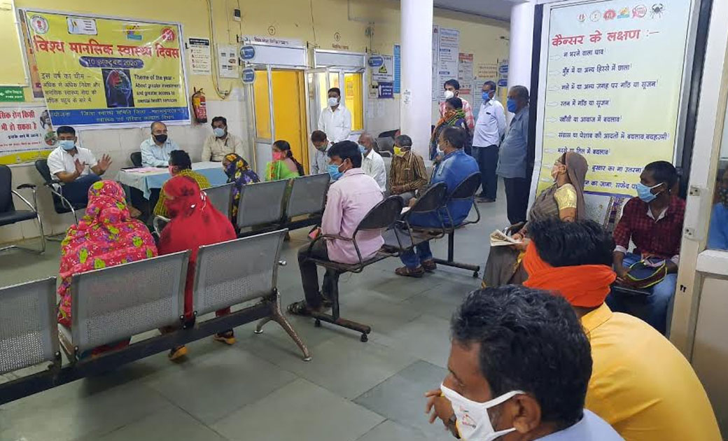 मरीज और उनके परिजनों के साथ चिकित्सकों ने मिल कर मनाया विश्व... - CG Sandesh
