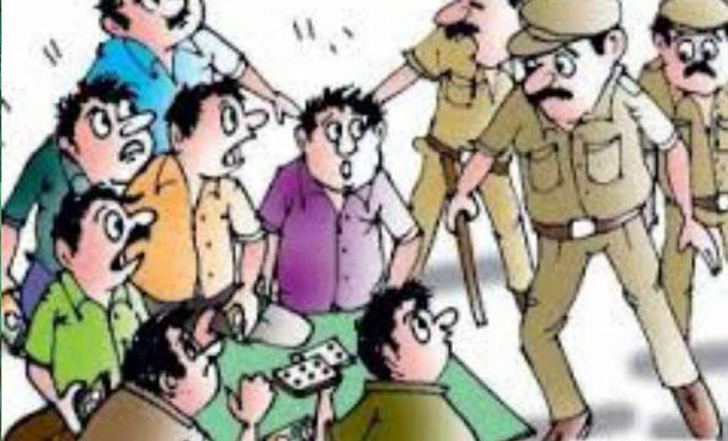 11 जुआरियों को रंगे हाथों पकड़ा गया. - CG Sandesh