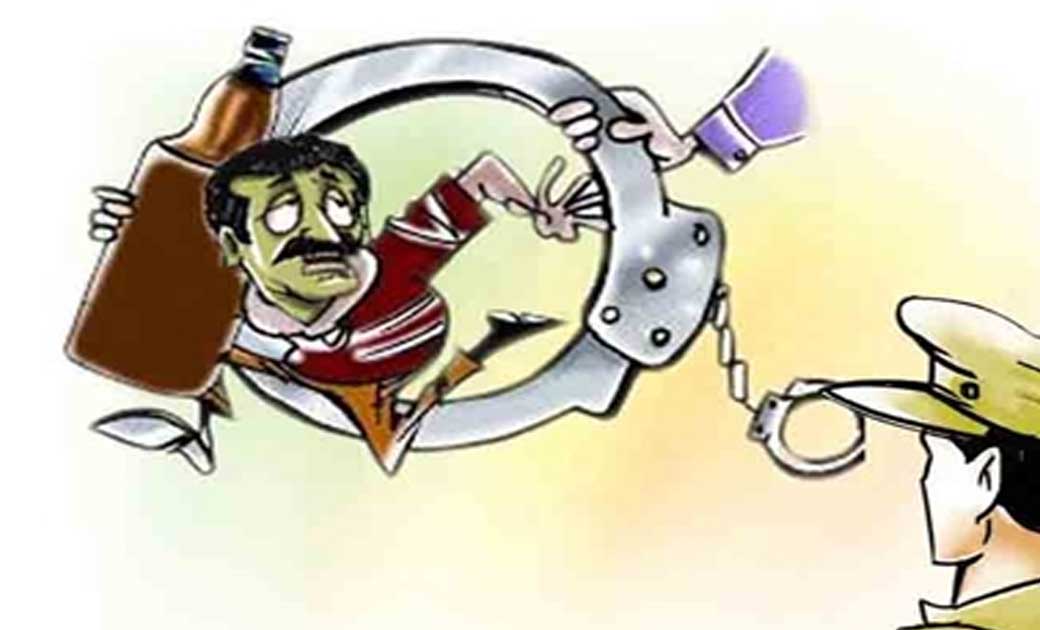 तुमगांव पुलिस ने जप्त की 14 पौवा शराब.