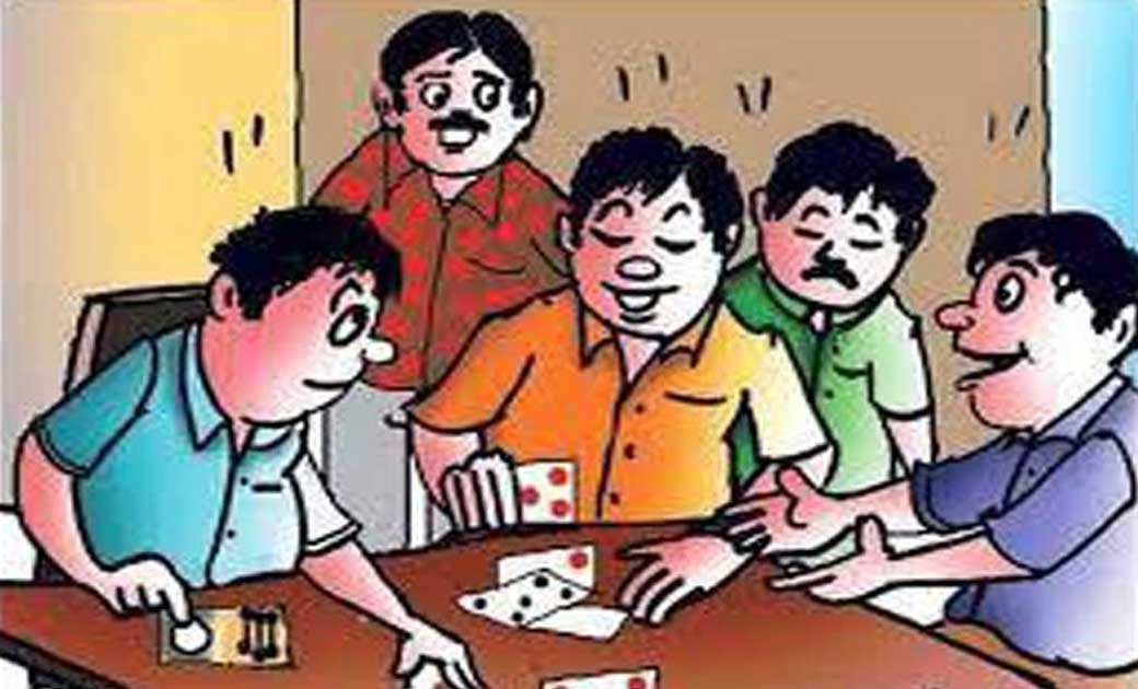 बागबाहरा : प्रतिक्षालय के बाजू में 06 जुआरी को पकड़ा गया. - CG Sandesh