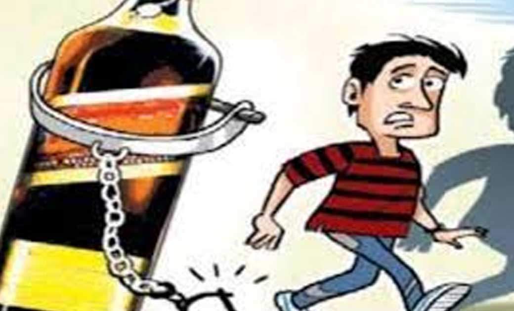 18 पौवा देशी प्लेन शराब जप्त