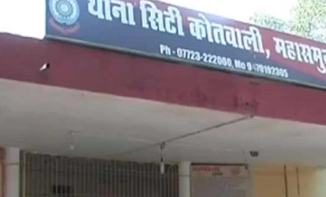 बच्चे को क्यों रूला रहे हो कहकर कपडा धोने का लकडी का कुटेला से मारपीट