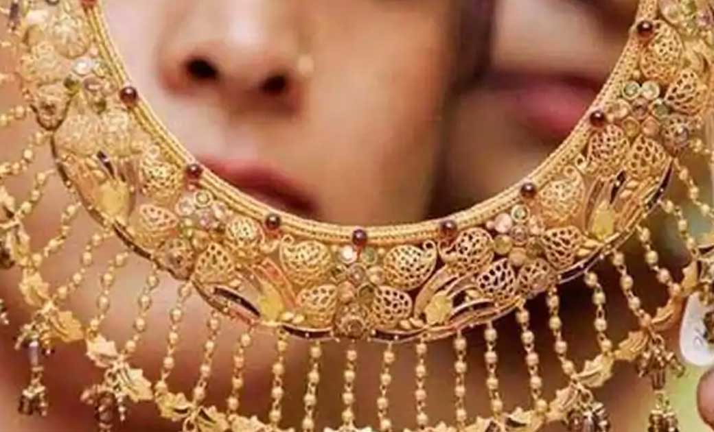 2021 की शुरुआत में 42,000 रुपए तक गिर सकती हैं सोने की कीमते... - CG Sandesh