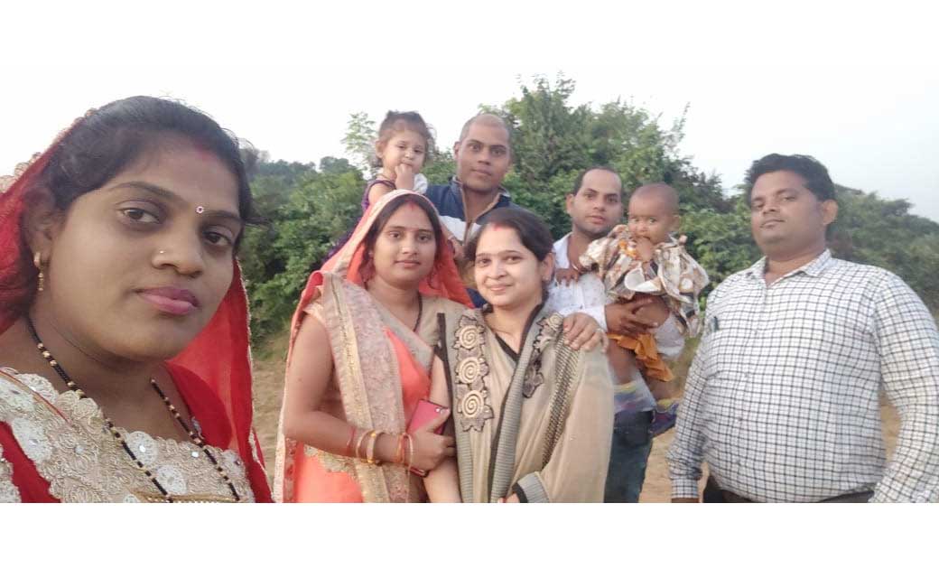 साहित्य साधना सभा परिवार ने मनाई त्रिकुटी स्थल में आँवला पूजन
