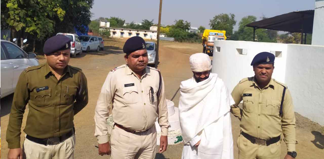 पीड़िता ने कसडोल थाने में छेड़खानी और अश्लील हरकत करने पर रिपो... - CG Sandesh