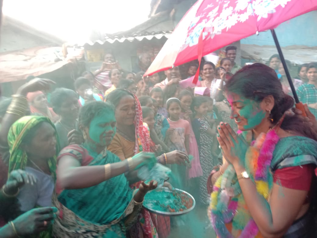 गरियाबंद जिला के क्षेत्र क्रमांक 9 में स्मृति नीरज ठाकुर की रिकॉर्ड मतों से विजय.