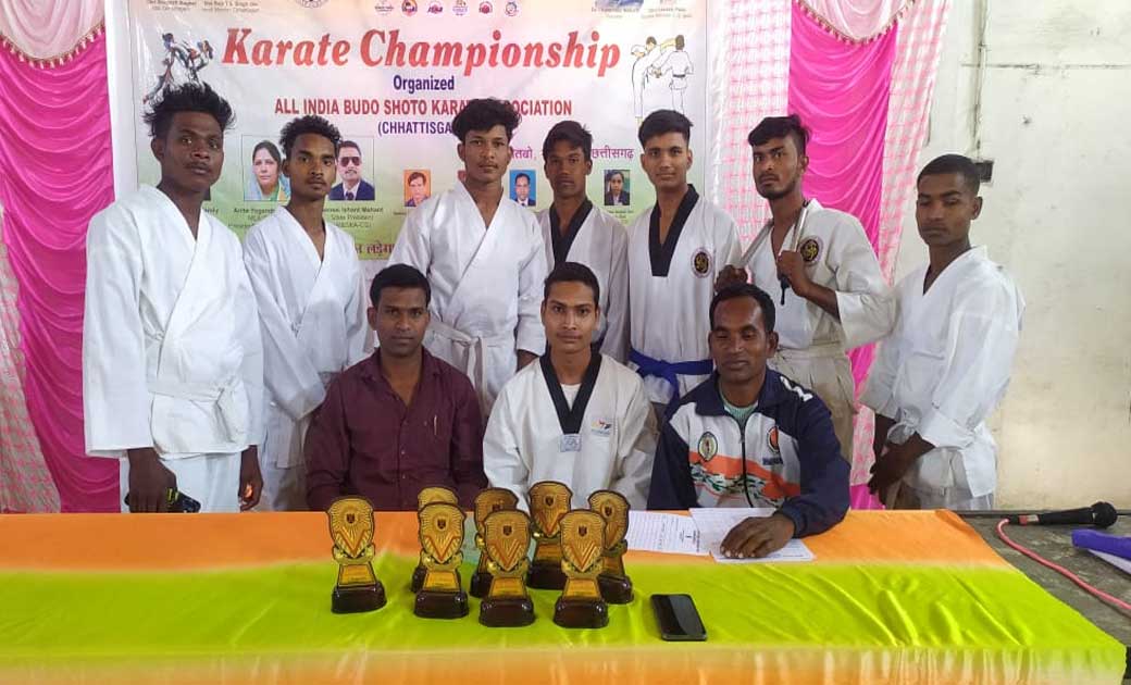 राज्य स्तरीय कराते चैंपियनशिप बाराडोली में 5 खिलाड़ियों का हुआ राष्ट्रीय चैंपियनशिप में चयन
