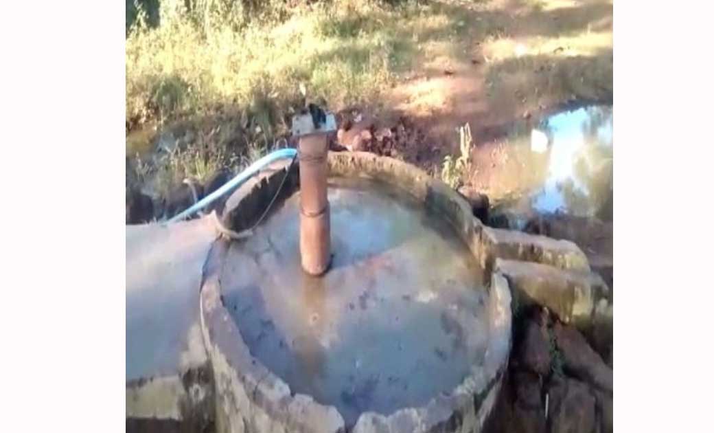 40 परिवार द्वारा उपयोग किये जाने वाले बोरिंग में दबंग व्यक्त... - CG Sandesh