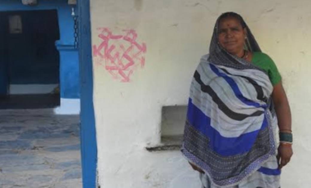 महिला कृषक श्रीमती राजकुमारी धान बिक्री से मिलने वाली राशि स... - CG Sandesh