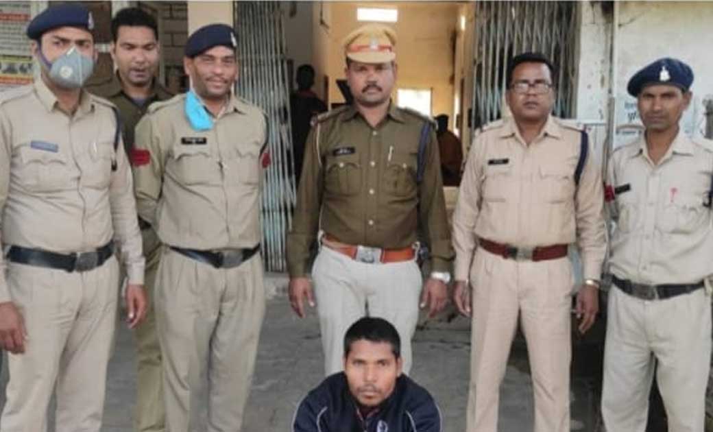 पुलिस को अंधे कत्ल की गुत्थी सुलझाने में मिली बड़ी सफलता..महज 10 हज़ार के लिए हत्या कर सिर को दबा दिया था गड्ढे में....उपनिरीक्षक की मेहनत लाई रंग..