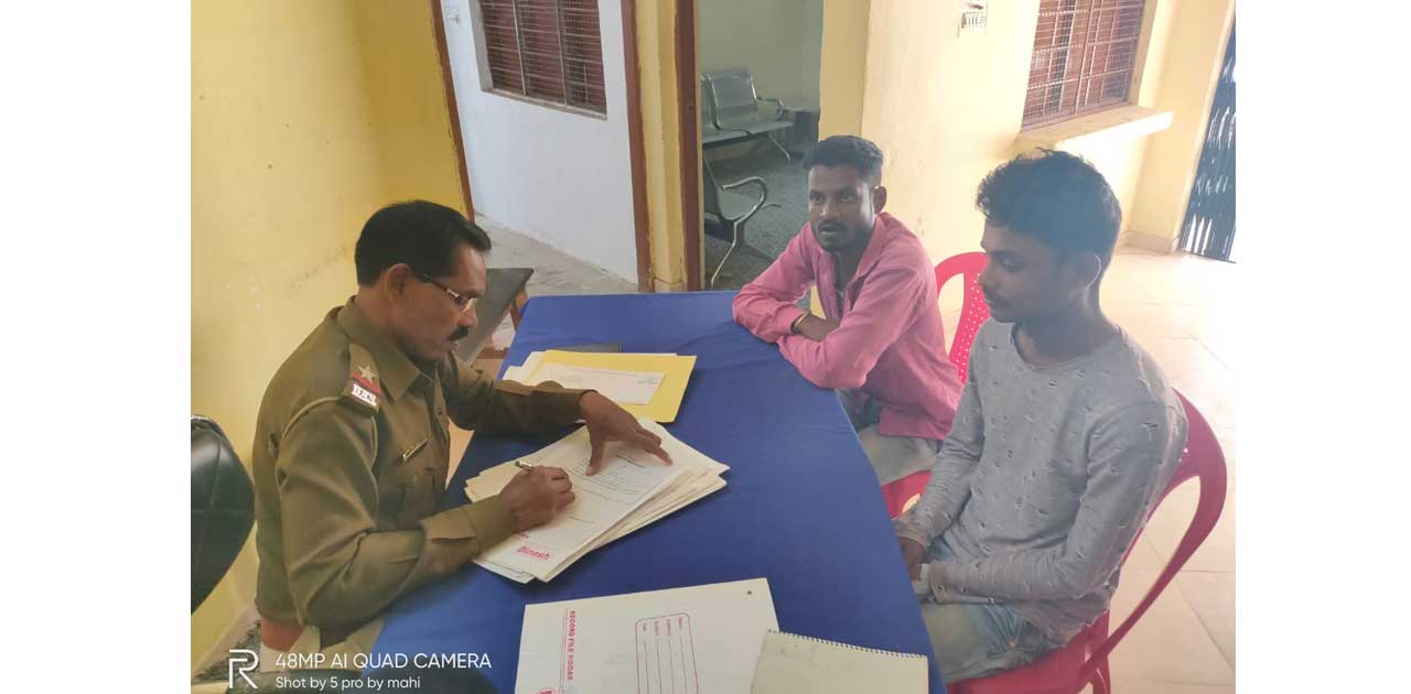 मुर्गा बाजार में पैसों की लेनदेन को लेकर हुआ विवाद, तो कांकेर में ब्लेड किया वार
