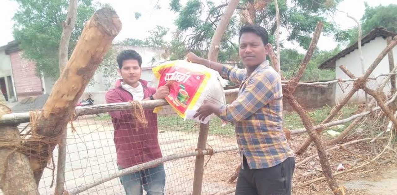 कंटेनमेंट जोन बागबाहरा में शुरू हुई अत्यावश्यक घर पहुँच सेवा... - CG Sandesh