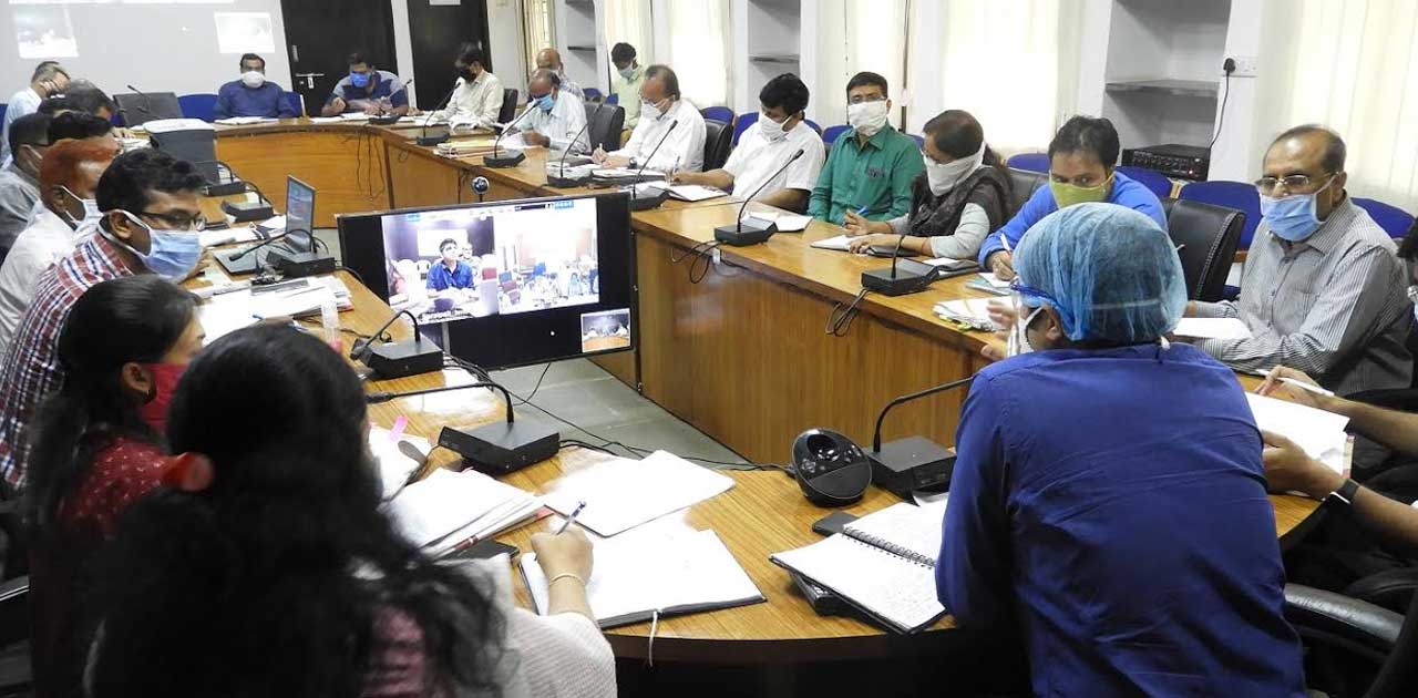 बाढ़ आपदा प्रबंधन एवं राहत की बैठक संपन्न, संबंधित अधिकारियों... - CG Sandesh