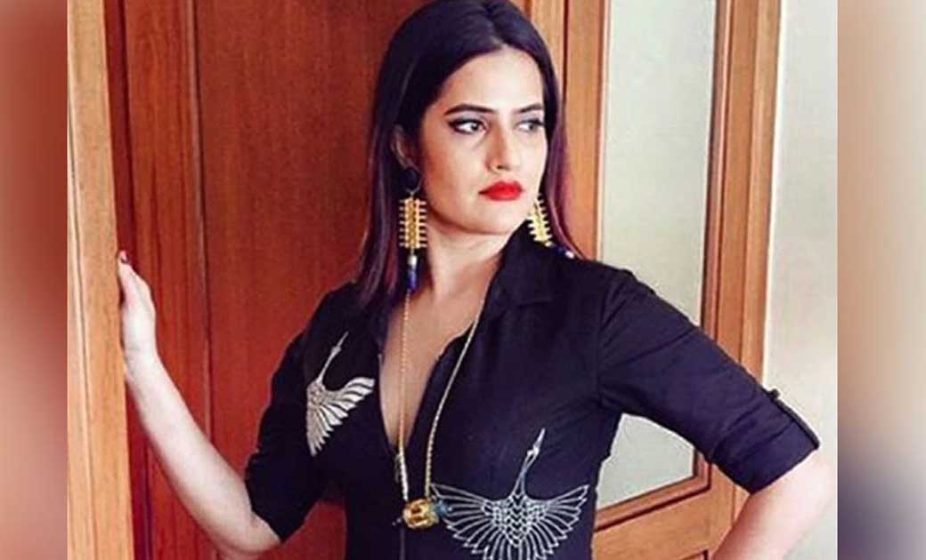 मुफ्त में म्यूजिक सुनने वालों पर फूटा Sona Mohapatra का गुस्... - CG Sandesh