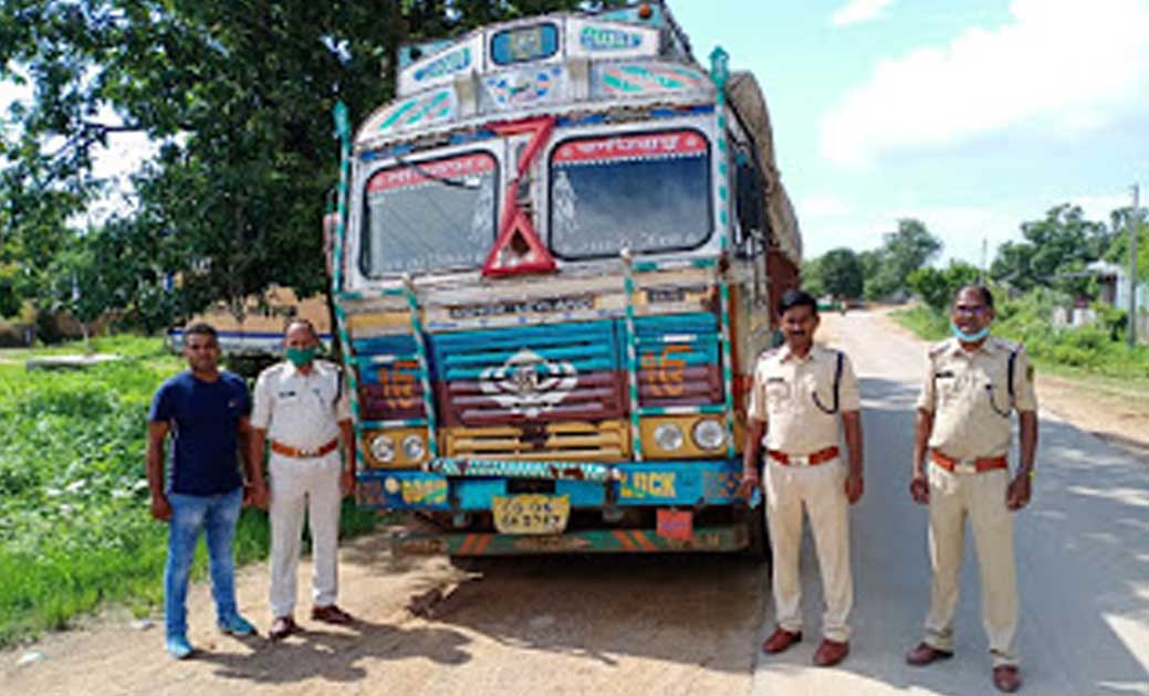 महासमुंद पुलिस थाना कोमाखान की कार्यवाही 600 बोरी डीएपी खाद ... - CG Sandesh
