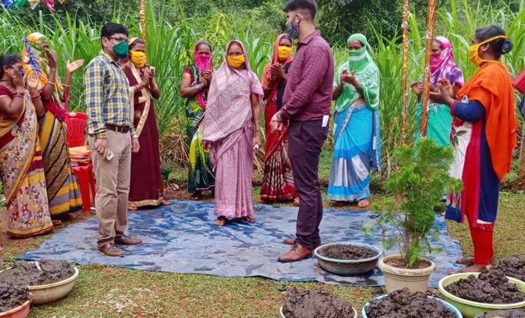 दक्षिण बस्तर में देवती कर्मा ने गोधन न्याय योजना का शुभारंभ ... - CG Sandesh