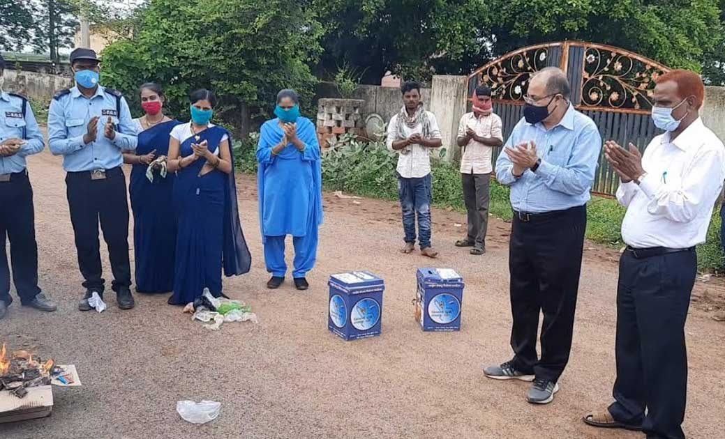 जिला चिकित्सालय में जब्त किए गए तंबाकू उत्पाद किए गए नष्ट - CG Sandesh