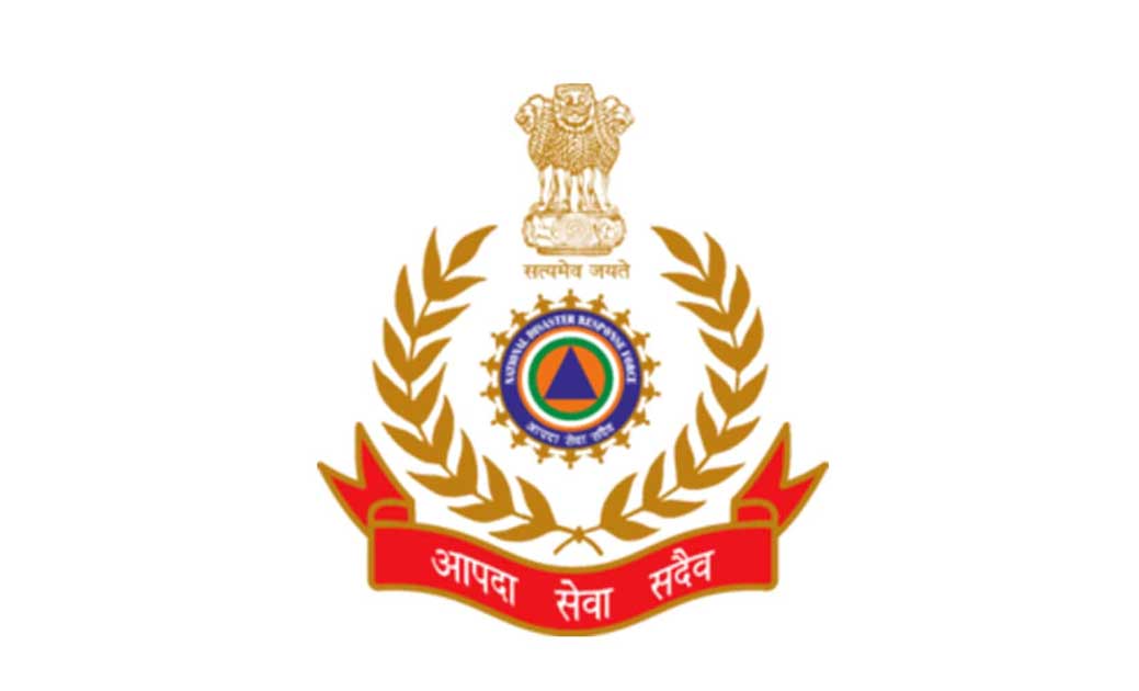 राष्ट्रीय आपदा मोचन बल (एनडीआरएफ) के सदस्य मेजर जनरल वीके दत... - CG Sandesh