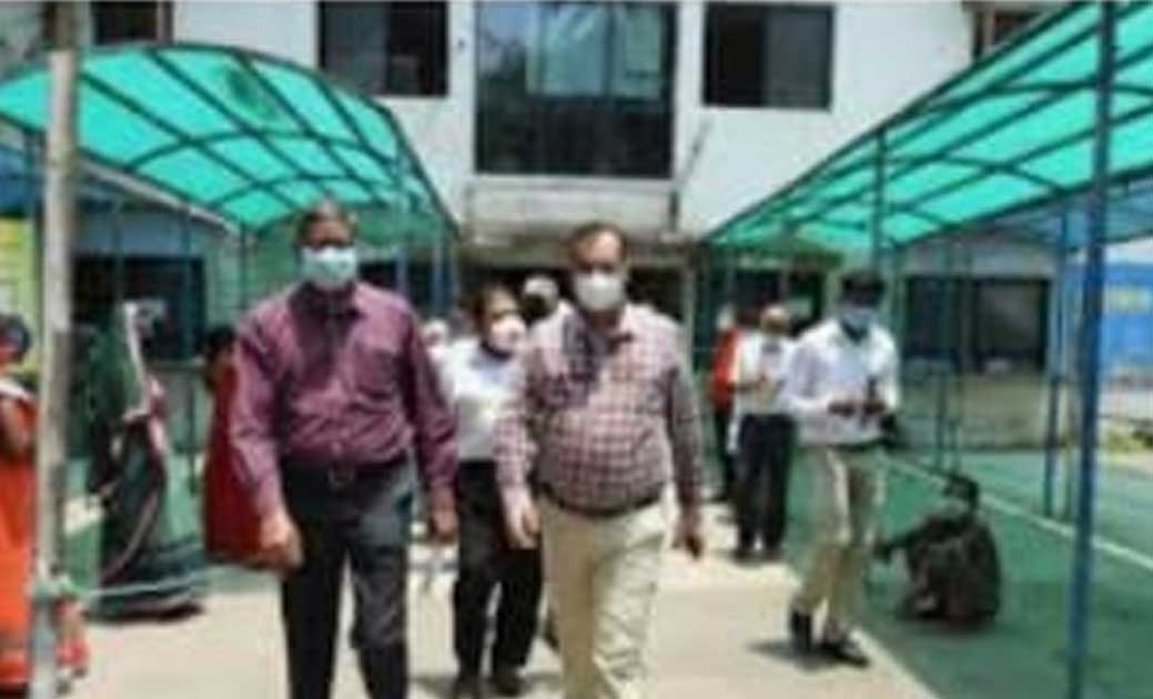 कलेक्टर ने किया किरोड़ीमल अस्पताल का आकस्मिक निरीक्षण, गरीबों एवमं ग्रामीणों को बेहतर सुविधा दिलाने की कही बात...एवं दिए अन्य निर्देश...