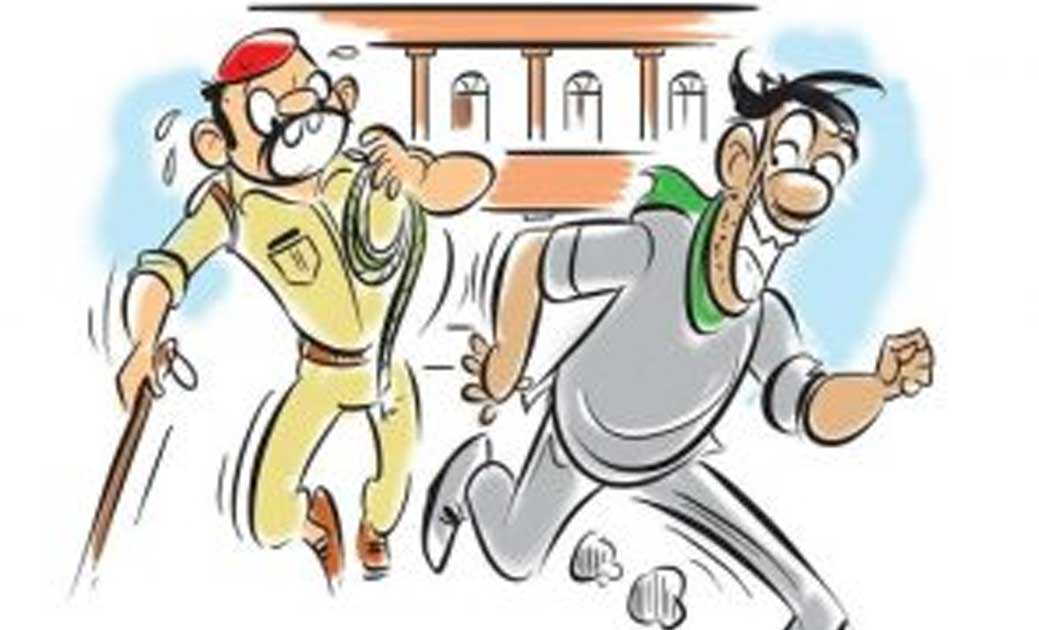 आरक्षक से लूटने लगा मोबाइल, जब रोकने की कोशिश की तो... किया ... - CG Sandesh