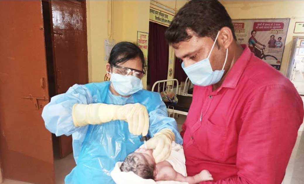लाॅक-डाउन में एचआईवी पाॅजिटिव महिला का हुआ था सुरक्षित संस्थ... - CG Sandesh