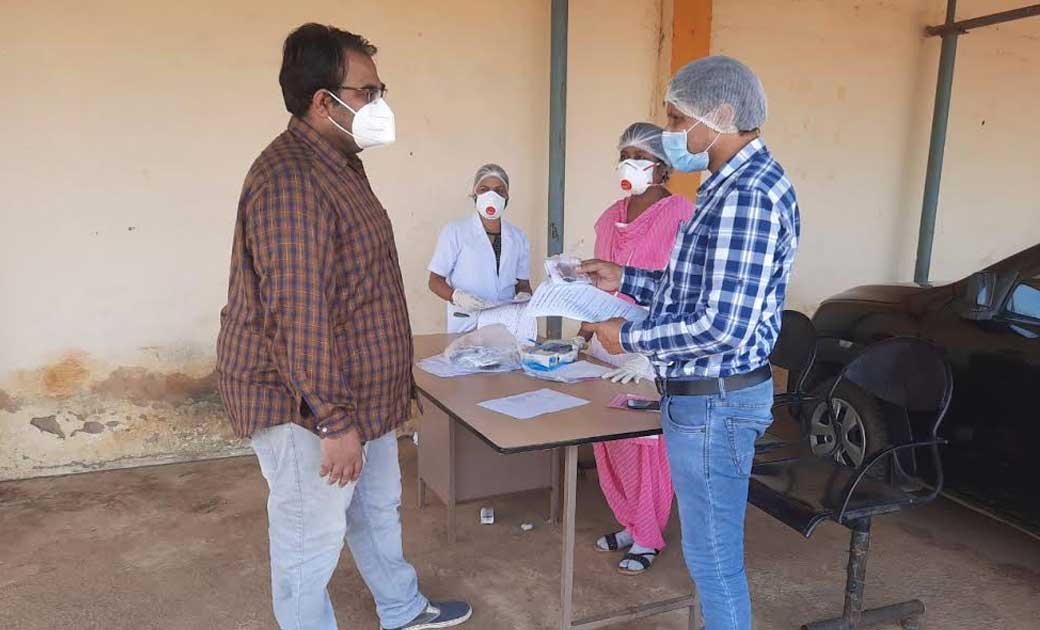 होम आइसोलेशन मे रहने पर  भी दी जा रही हैं आवश्यक दवाएं - CG Sandesh