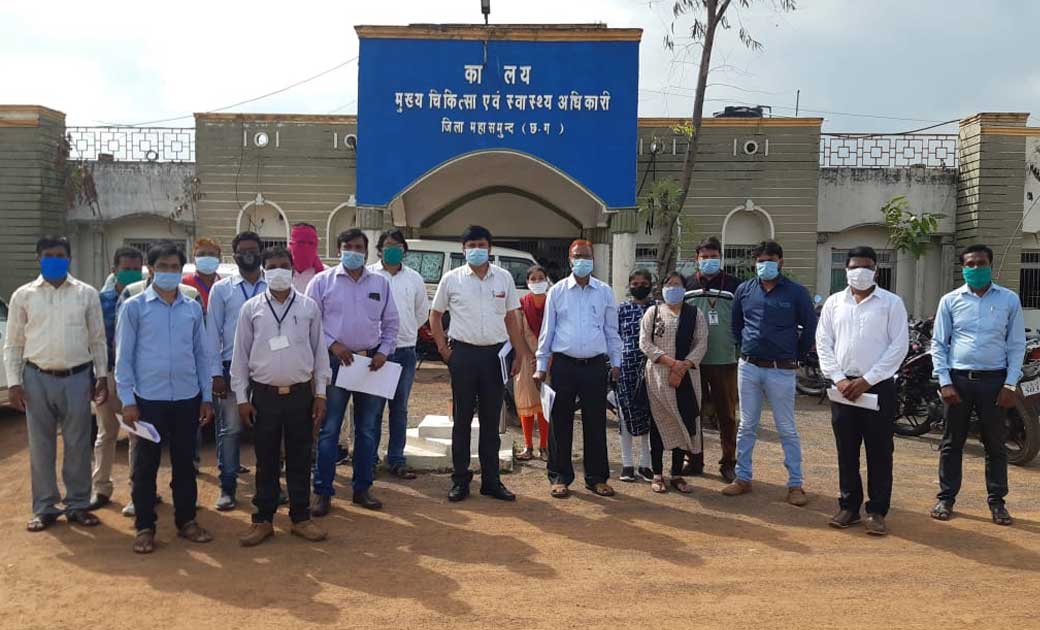 स्वास्थ्य मंत्री टी एस सिंह देव के आस्वासन पर एन एच एम कर्मच... - CG Sandesh