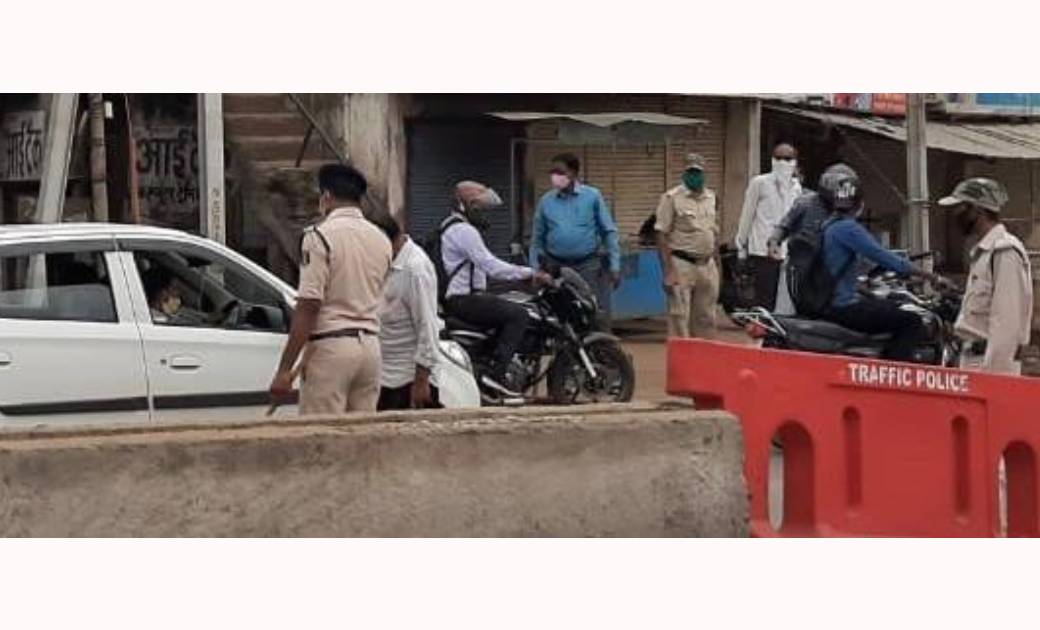 लॉकडाउन का उल्लंघन करने पर 20 लोगों पर चालानी कार्यवाही - CG Sandesh