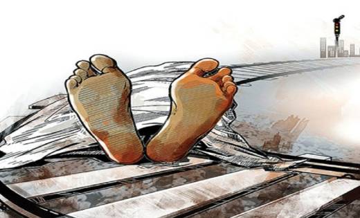 महासमुंद: ट्रेन से कटकर व्यक्ति की हुई मौत - CG Sandesh