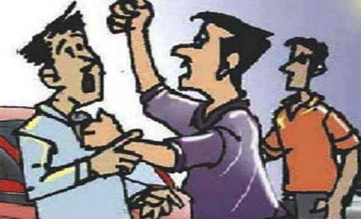 महासमुंद : पैसा वापस क्यो नही कर रहा है कहकर धारदार हथियार से हमला, मामला दर्ज.
