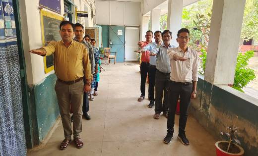 महासमुंद: अधिकारियों, कर्मचारियों ने ली देश की एकता, अखंडता ... - CG Sandesh