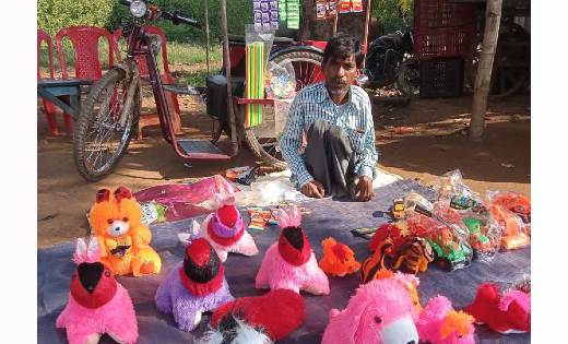 महासमुन्द: अस्थिबाधित दिव्यांग नारायण को मिली मोटराईज्ड ट्रा... - CG Sandesh