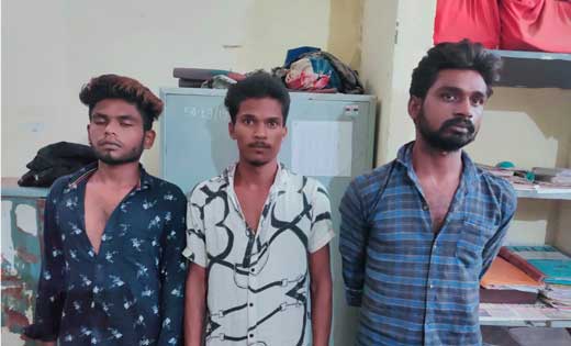 महासमुंद : चोरी की मोटरसायकल को बेचने के लिए ग्राहक तलाशते प... - CG Sandesh