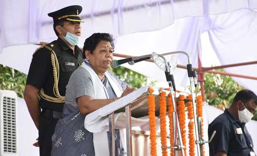 महासमुंद : राज्यपाल सुश्री उइके ग्राम अरण्ड में स्व. श्री बू... - CG Sandesh