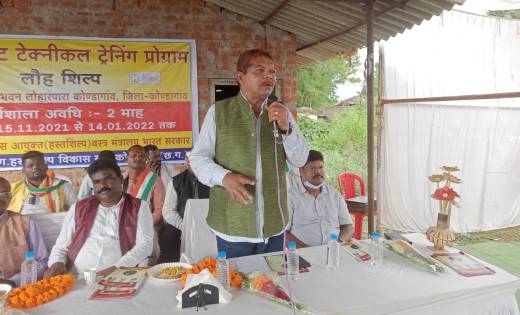 छत्तीसगढ़ हस्तशिल्प विकास बोर्ड अध्यक्ष के द्वारा हैंडीक्राफ... - CG Sandesh