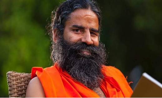 बाबा रामदेव ने की गाय को राष्ट्रीय पशु घोषित करने की मांग - CG Sandesh