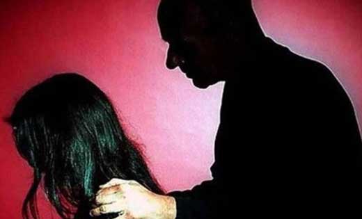 घर में अकेला देखकर मकान मालिक ने की महिला से छेड़छाड़, मामला द... - CG Sandesh