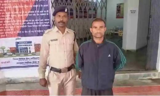 एटीएम में परेशानी होने पर मदद के बहाने पिन कोड की जानकारी ले... - CG Sandesh