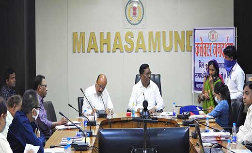 महासमुंद : कलेक्टर जनदर्शन में 40 आवेदन प्राप्त, कलेक्टर ने ... - CG Sandesh